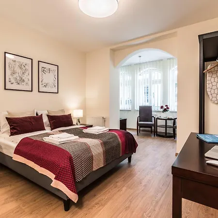 Stylowe W Poznaniu Blisko Mtp By Renters Apartment
